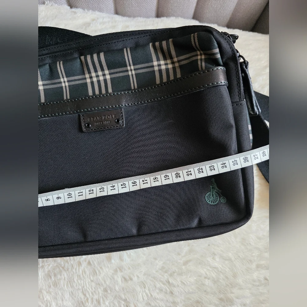 Bean Pole Men's Black Shoulder Bag Used Gread Condition.